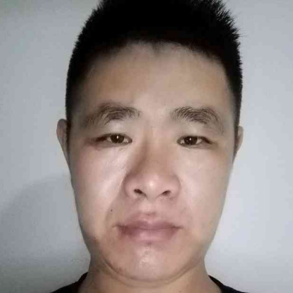 管海军的照片