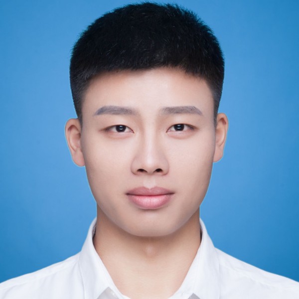 小松鼠拿平淡的照片