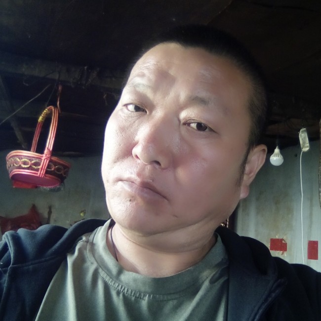 年青的老头的照片