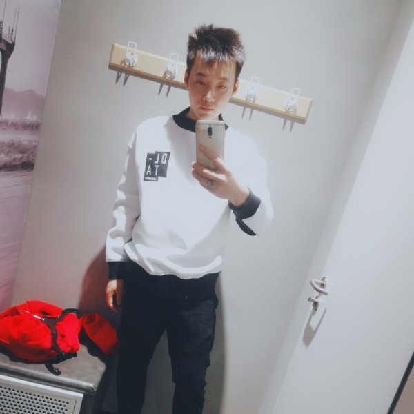 干净琉璃的照片