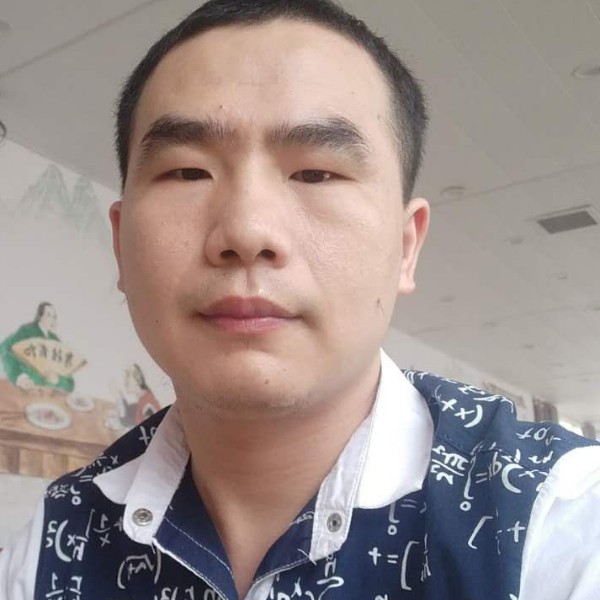 酷酷多么洛尘的照片