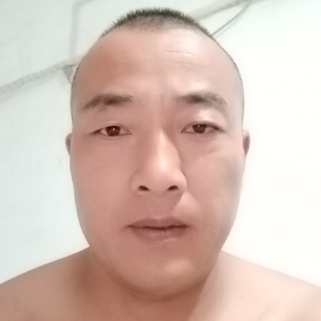 复杂泪了情殇的照片