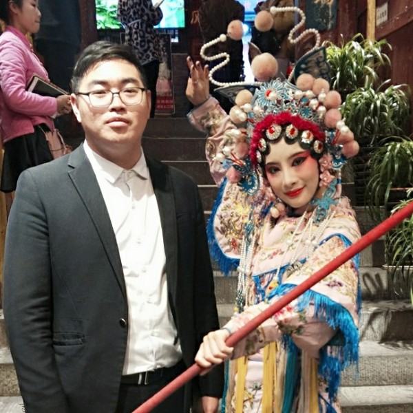 孤 独 火的照片