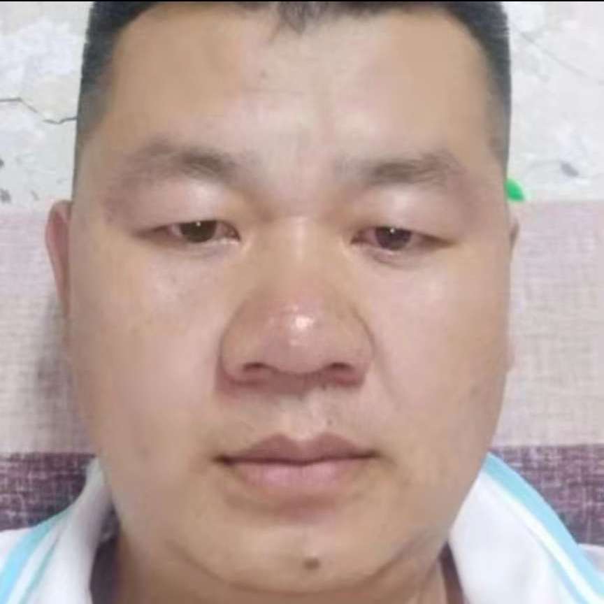 音响向高大的照片