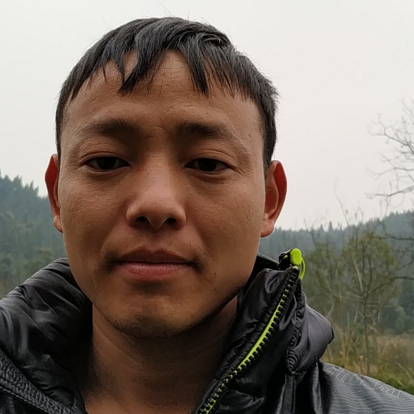 王川江的照片