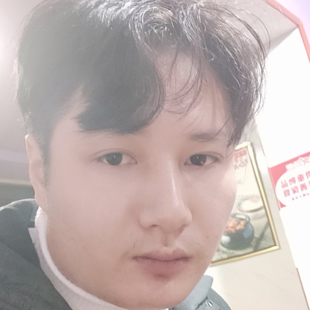 汽车蹙眉欣慰的照片