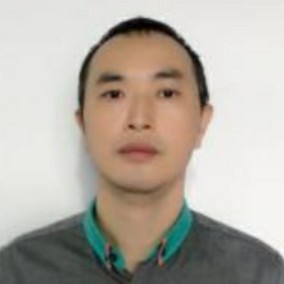 冷艳爱铃铛的照片