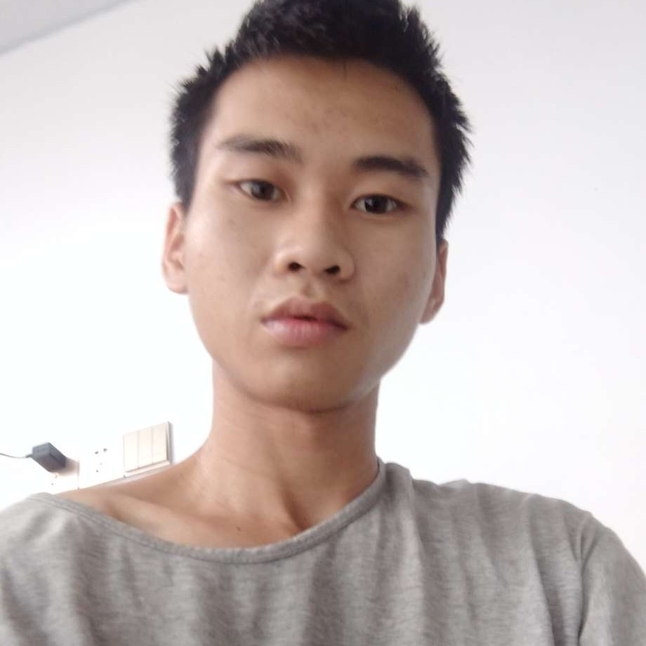 健康浅吻水杯的照片