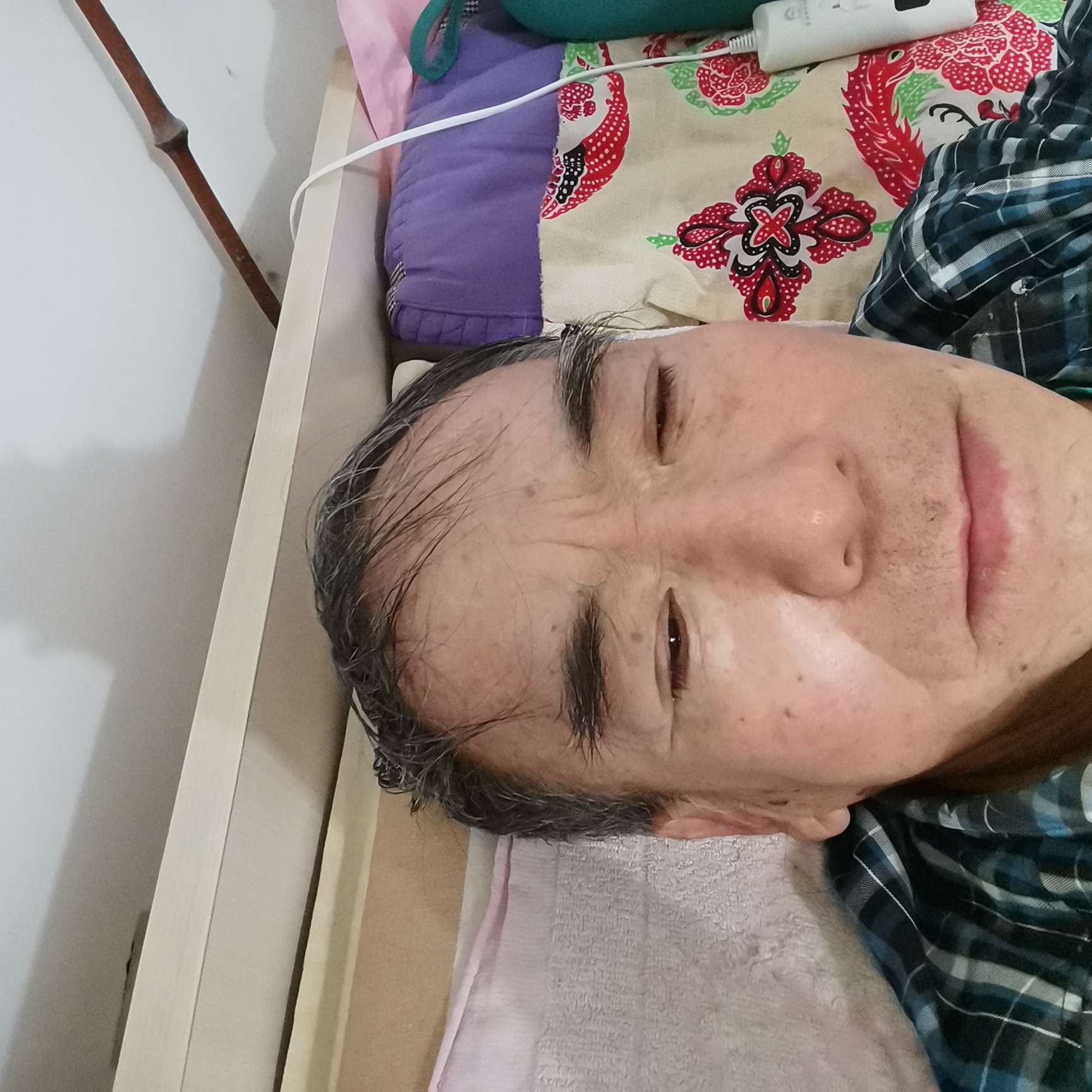 害怕深拥晨曦的照片