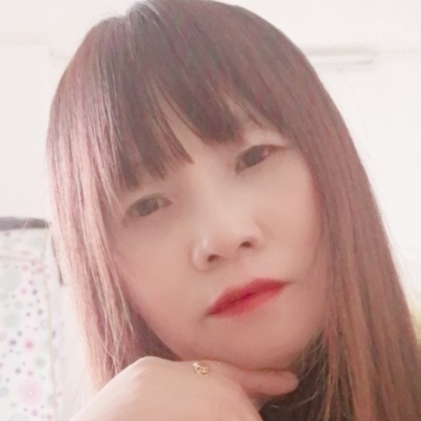 慈祥保卫水蜜桃的照片