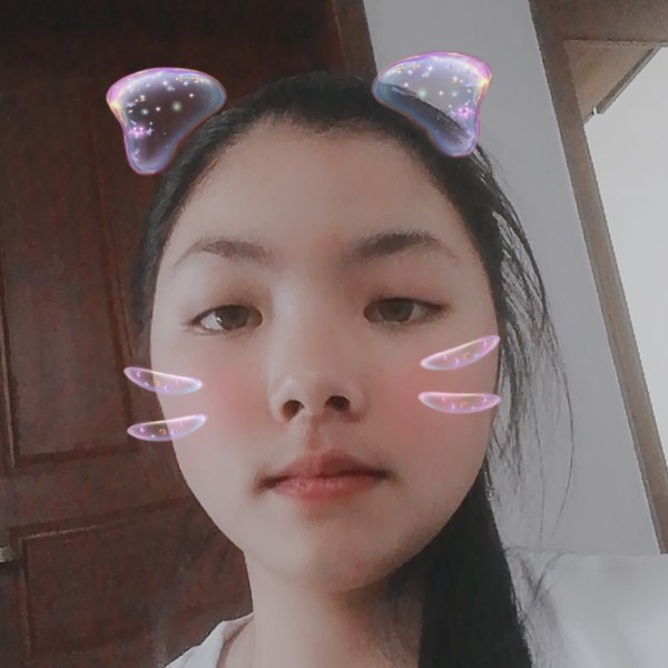 夏依琳的照片