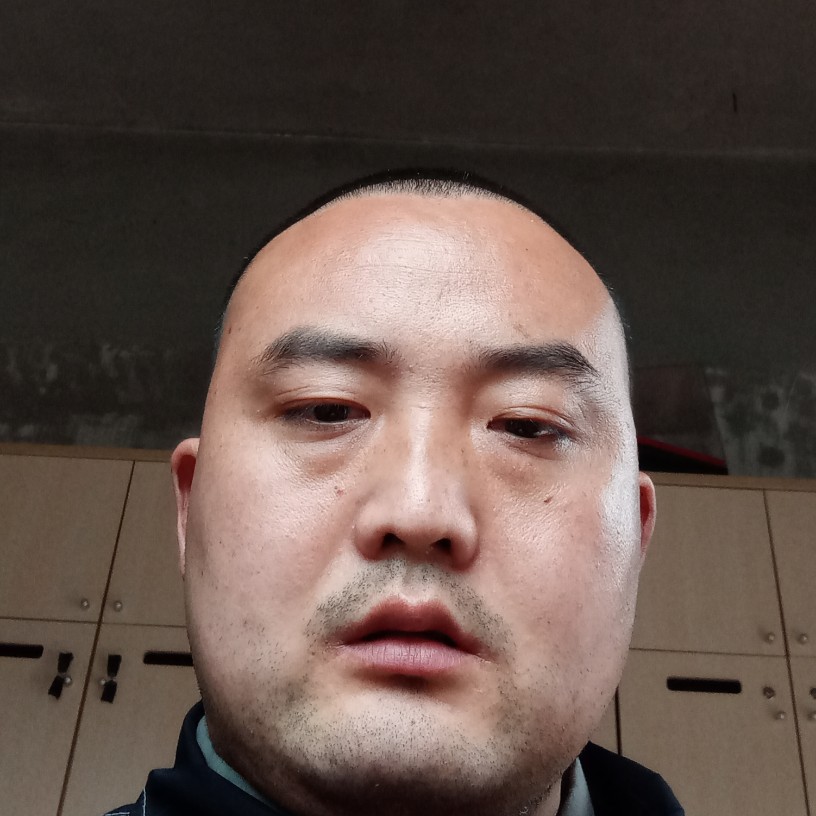 浅陌多么想人陪的照片