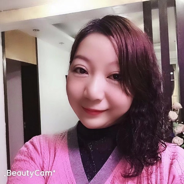 文艺江江的照片