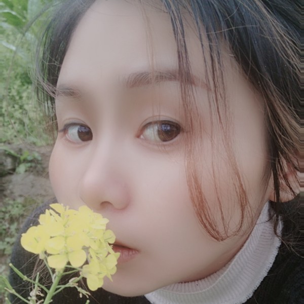 yi抹浅笑的照片