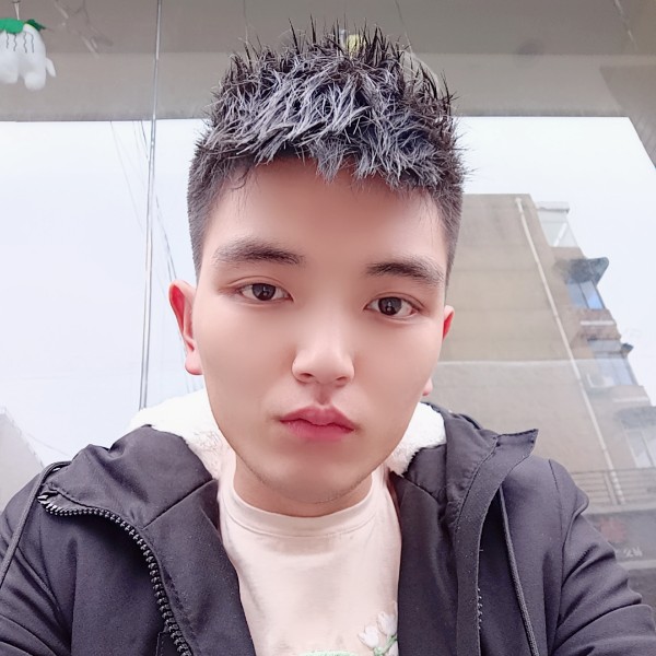 嘚瑟@的照片