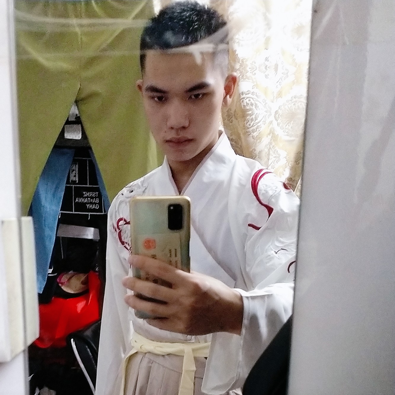 炙热凝眸瑞雪的照片