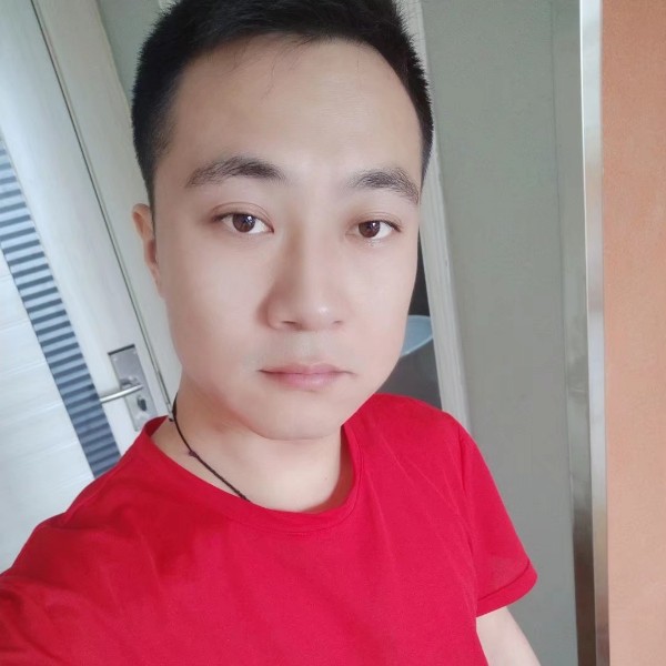 实在的小男人的照片