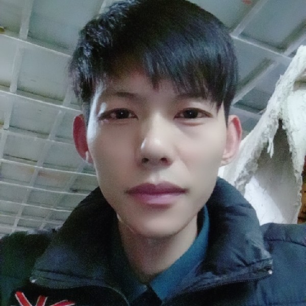 朴实与白开水的照片