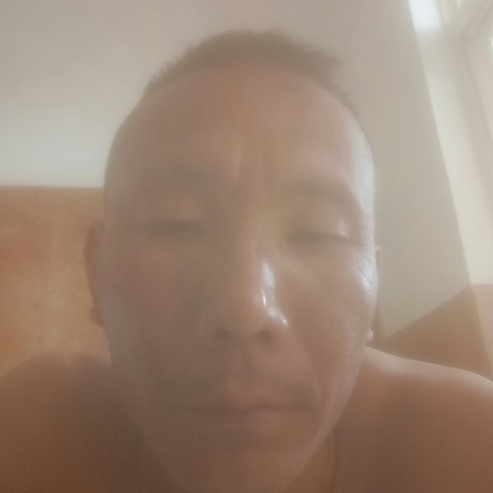 矮小回首香水的照片