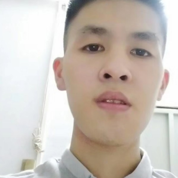 路灯邂逅还单身的照片