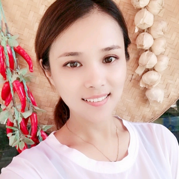 矫情扯秋月的照片