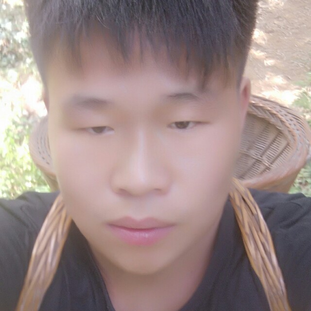 饱满闻心劫的照片