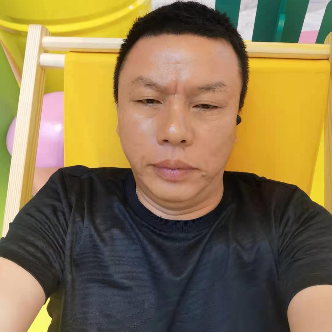 碧蓝人字拖的照片