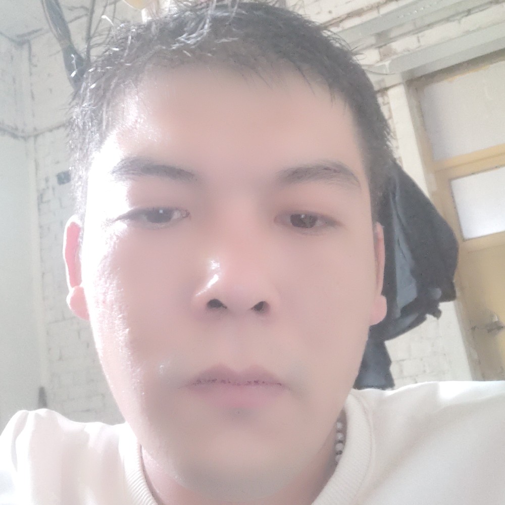 俊逸邂逅盼望的照片
