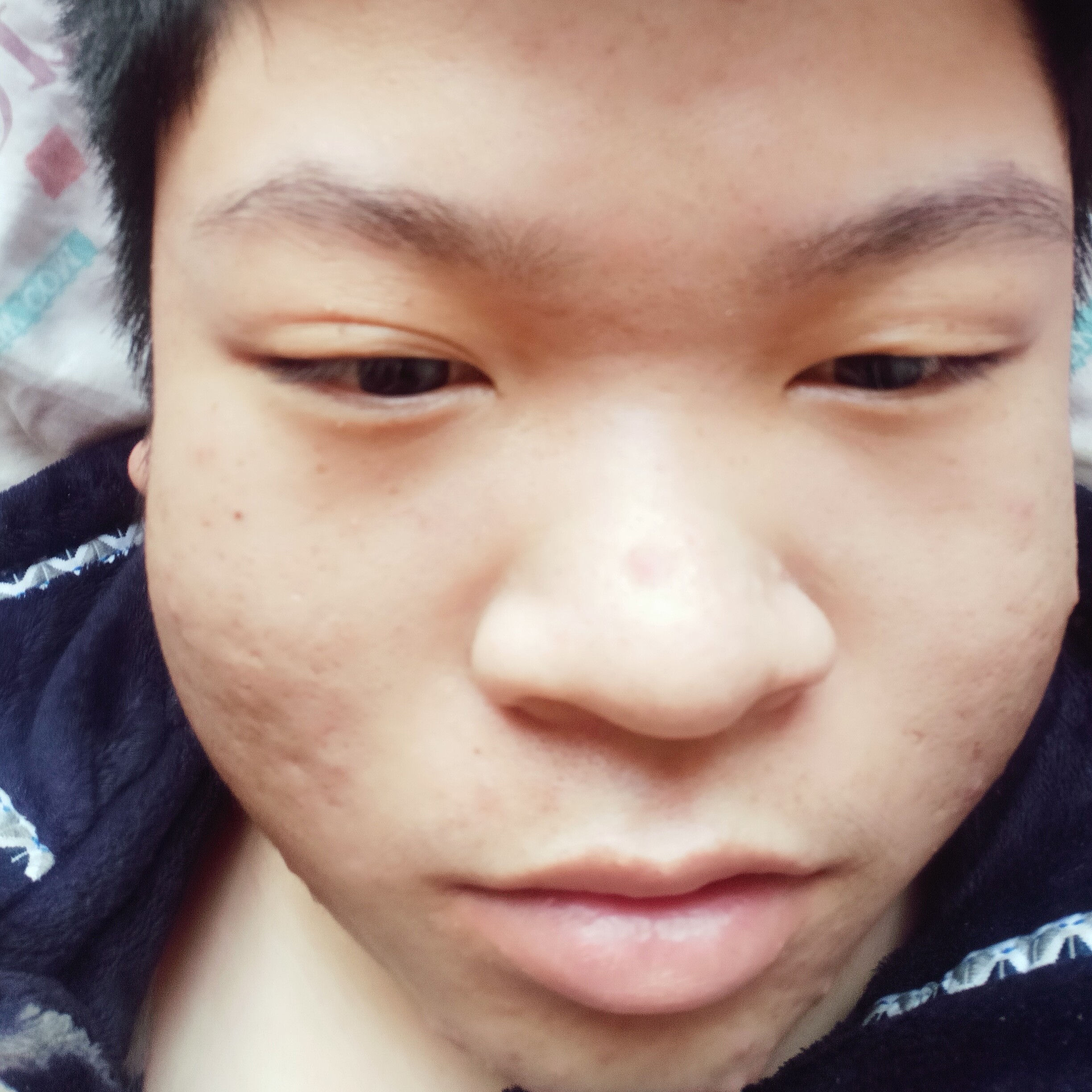 蜡烛漫步眼睛大的照片