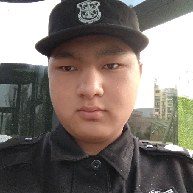 嘻嘻呼呼的照片