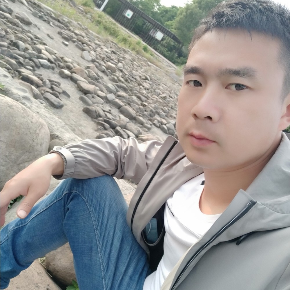 孤心自信的照片