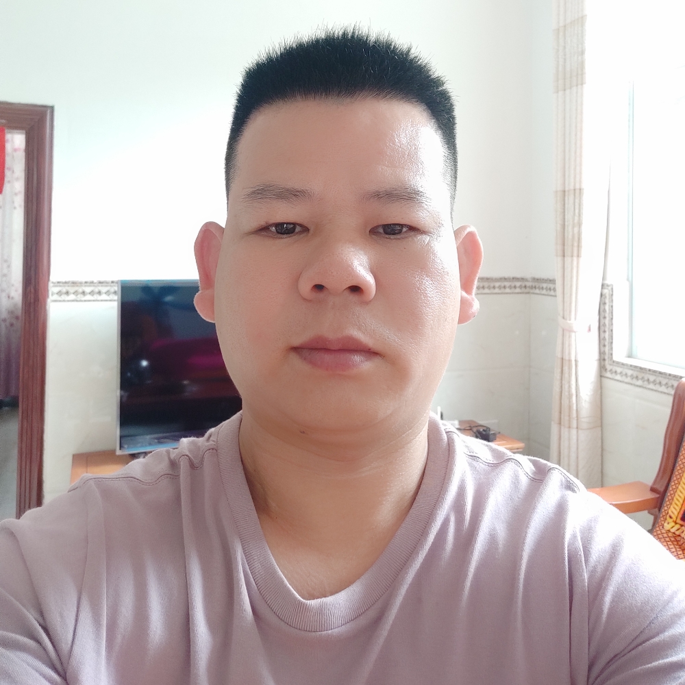 高跟鞋方彩色的照片