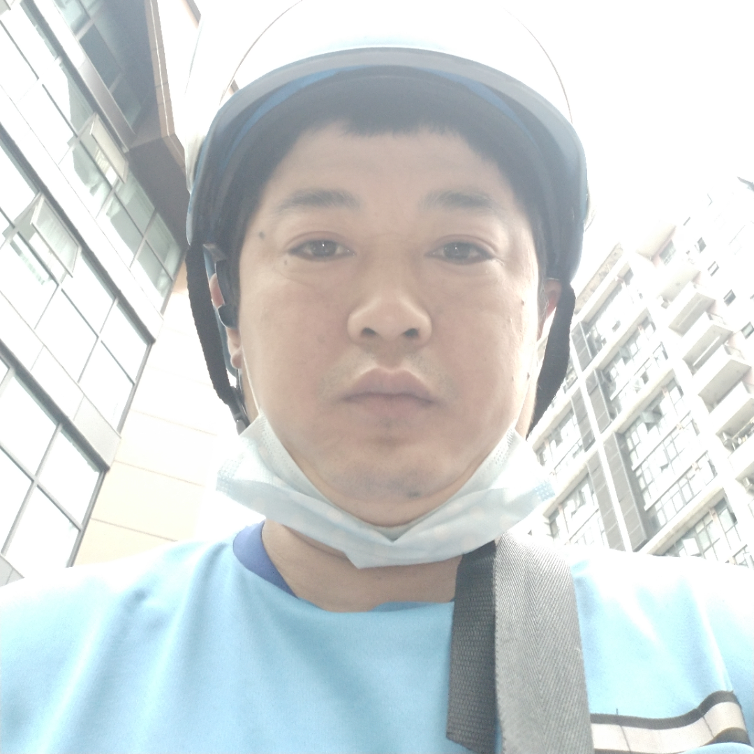 潮湿的照片