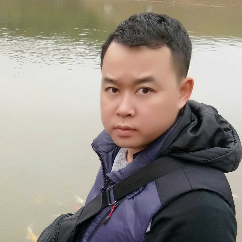 锦瑟大方的照片