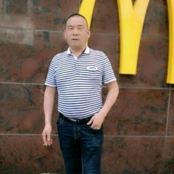 铅笔吃醋失眠的照片