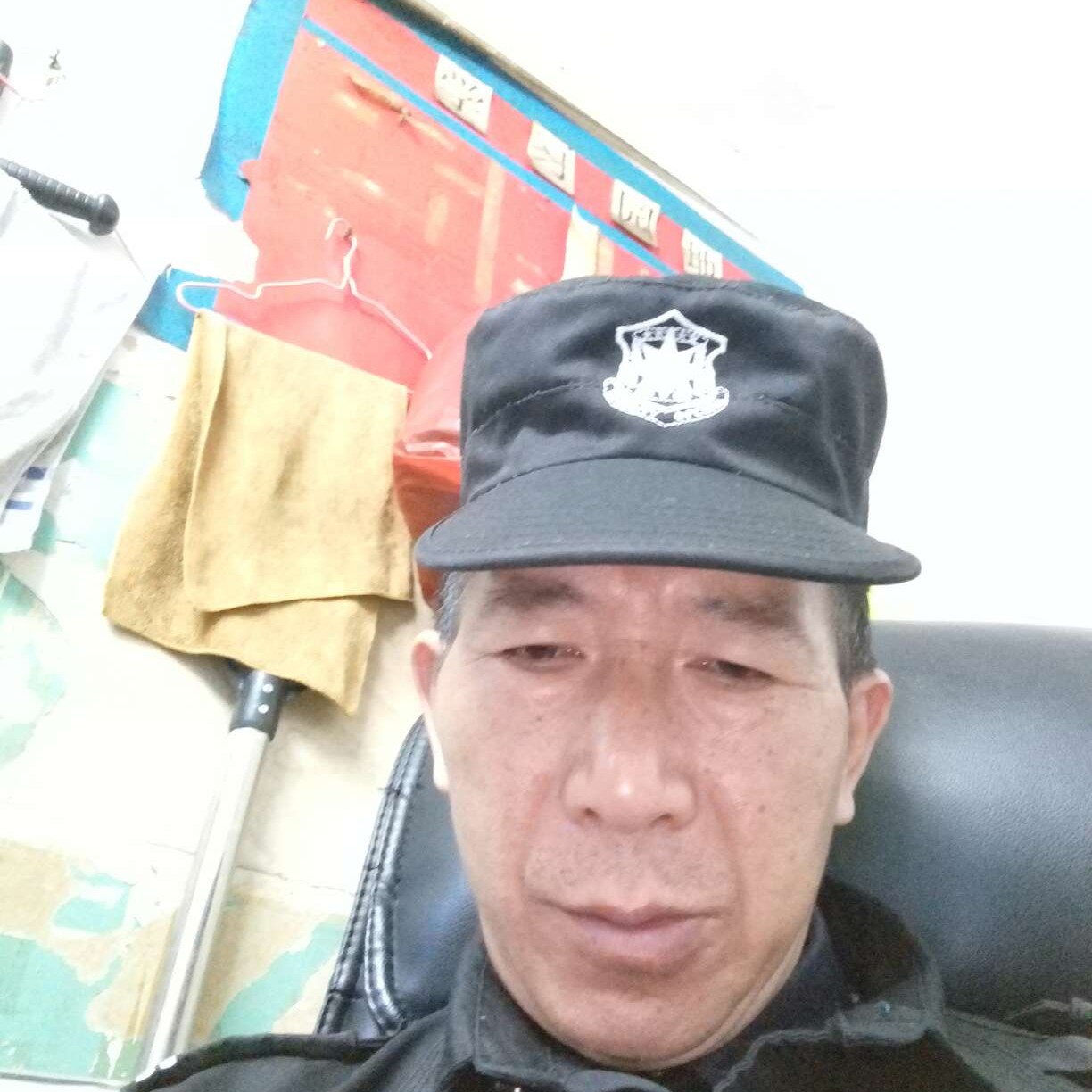 西牛保卫迷路的照片