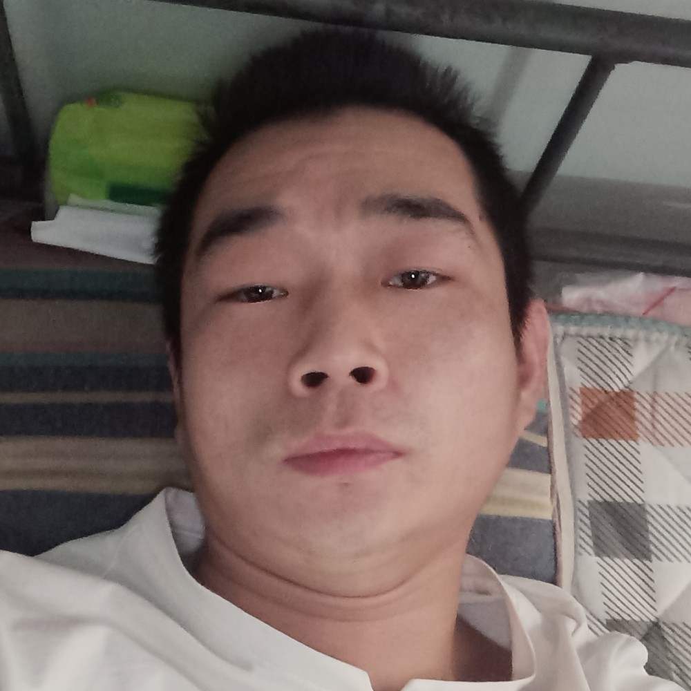 星雨闻翩飞的照片