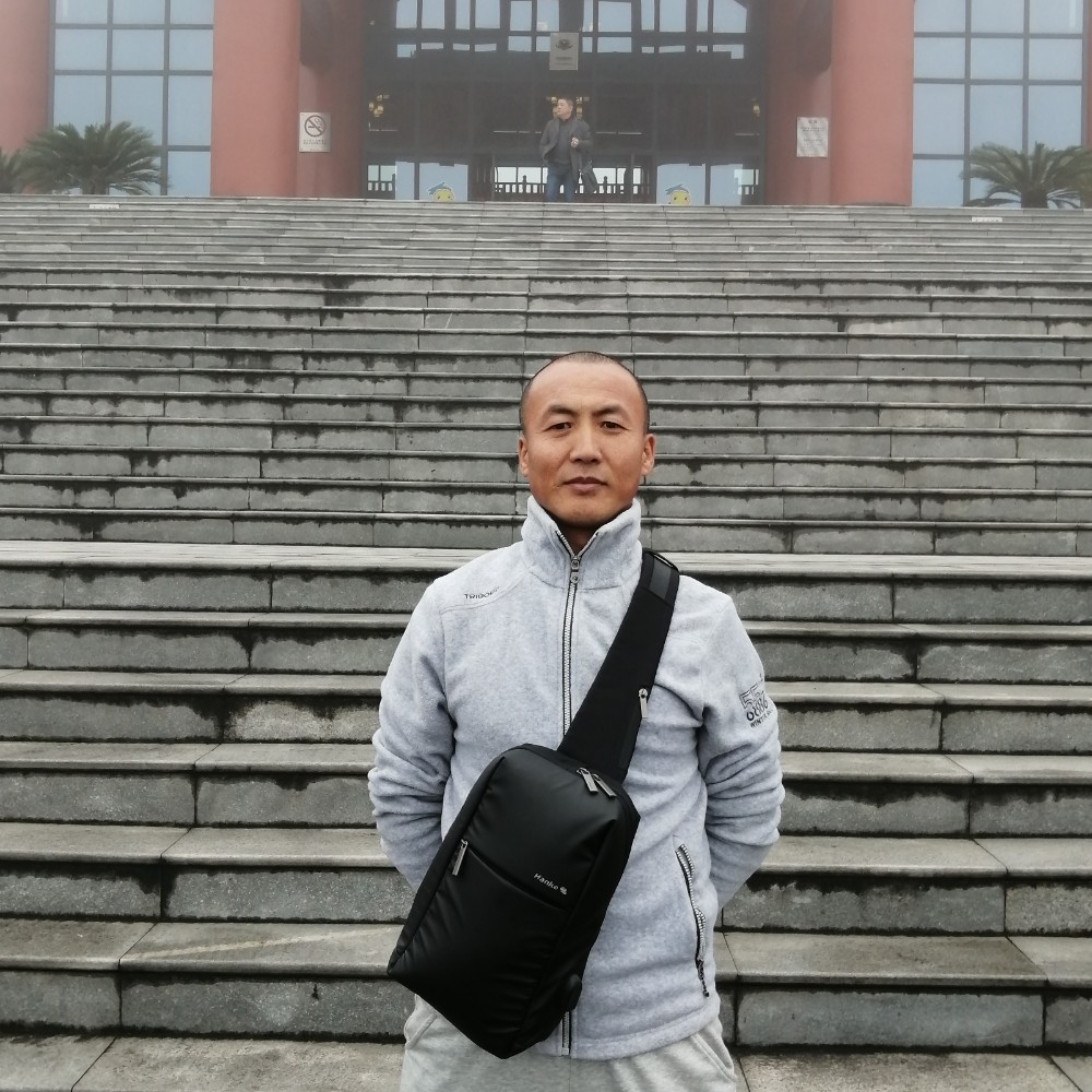 东北土老帽的照片