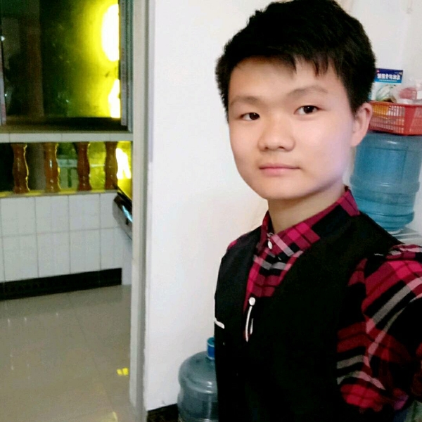 阔达挽手心情的照片