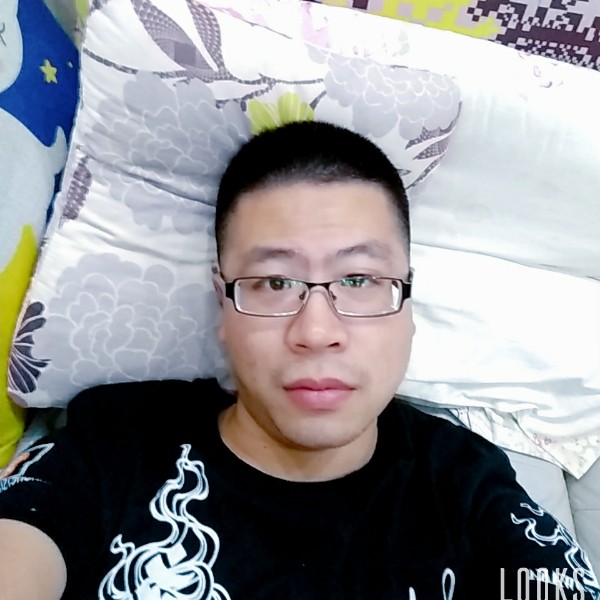 曾经的war3的照片