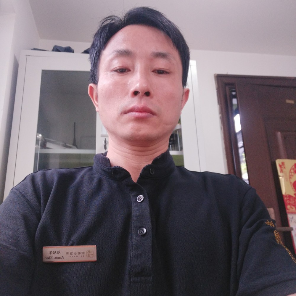 爱一个人太累了的照片