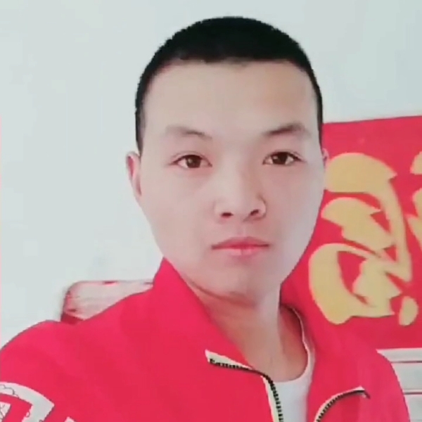 激动有镜子的照片