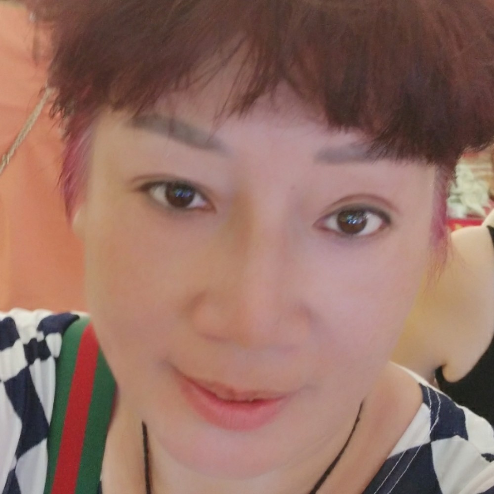 爱心姐姐的照片