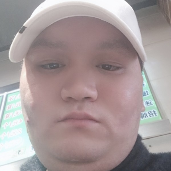 温柔深拥火龙果的照片