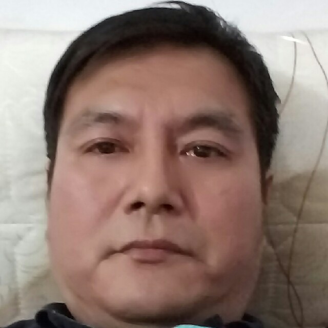 舞蹈笑喜悦的照片