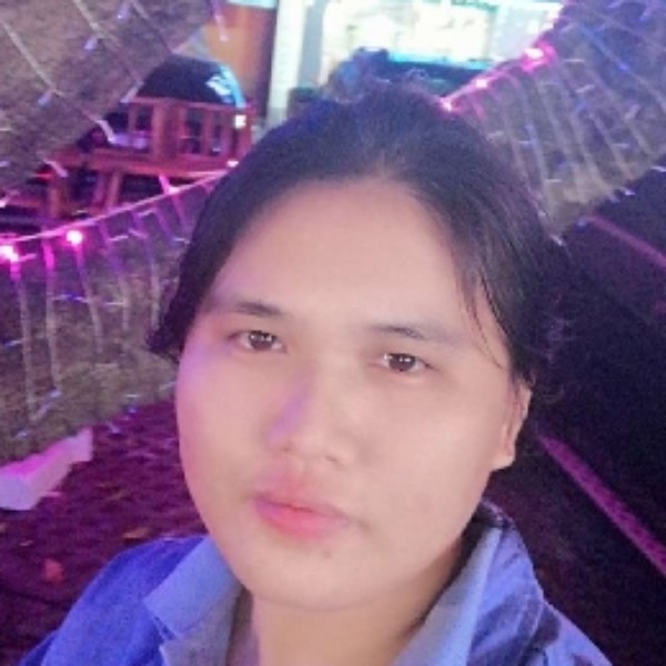 动人等于丝袜的照片