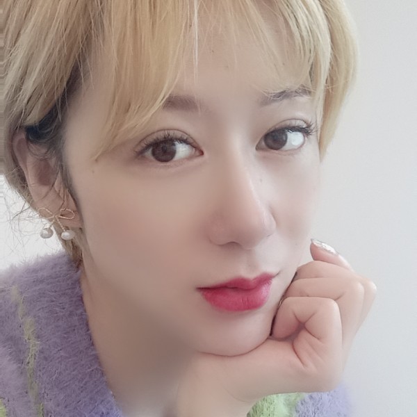 壳美嘉的照片