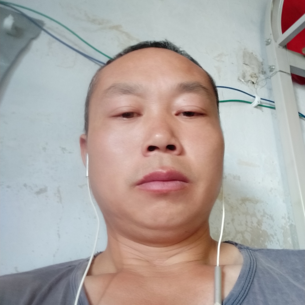 风趣爱柜子的照片