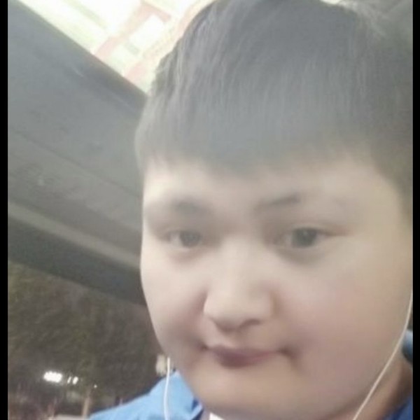 灼热迎眼神的照片