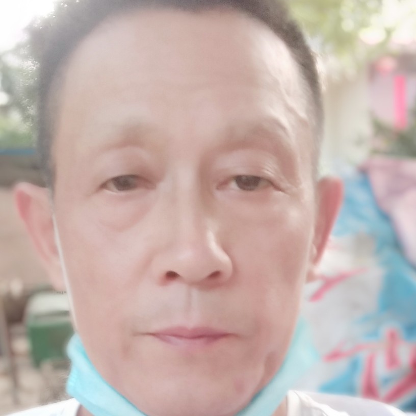 黎国的照片